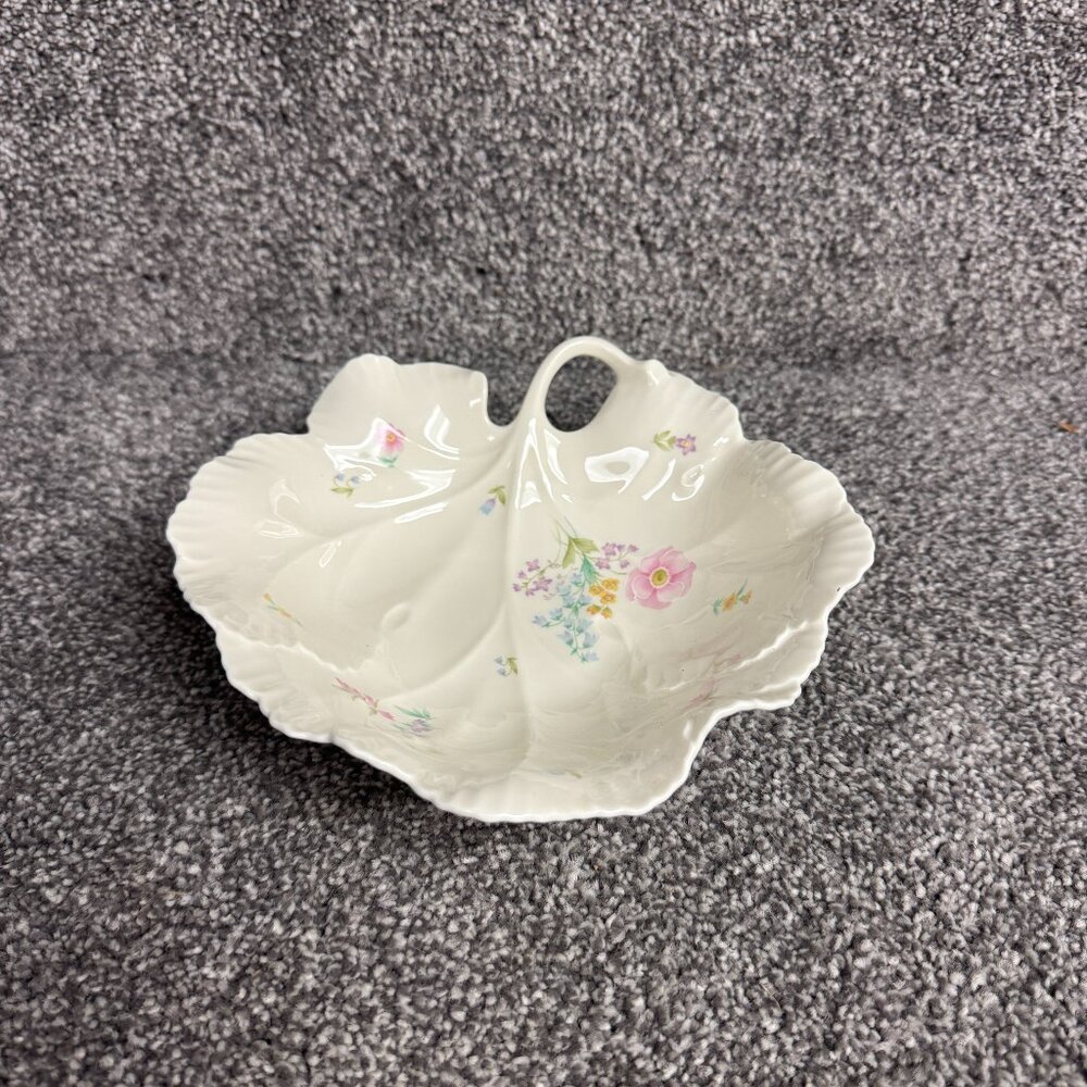 Mikasa Gentle Breeze Ivory Bone China Platter B2007 Japan  Larry Laslo 8" - 1294